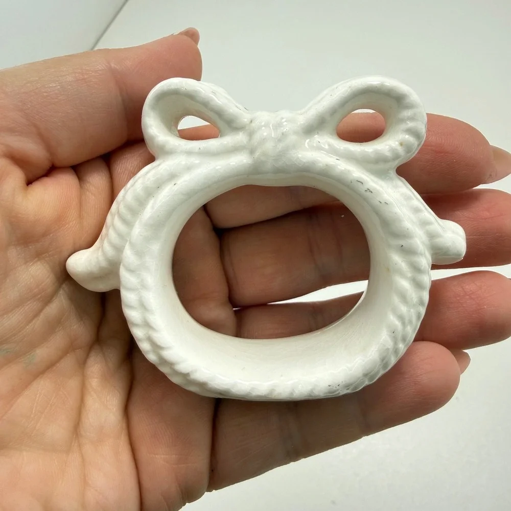 Audrey Taiwan White Rope Bow Ceramic Napkin Rings Set of 2 Vintage Table Decor